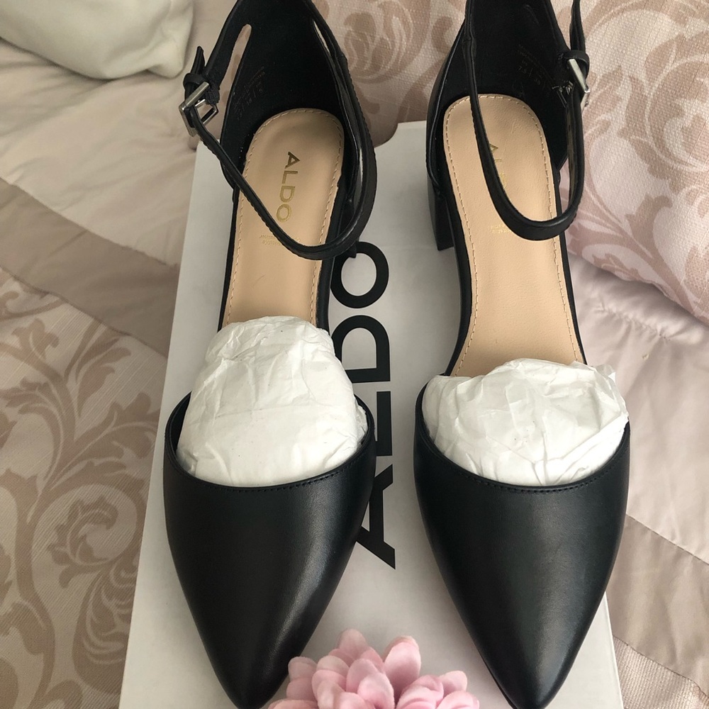 Aldo Black block heel shoes, very cute
